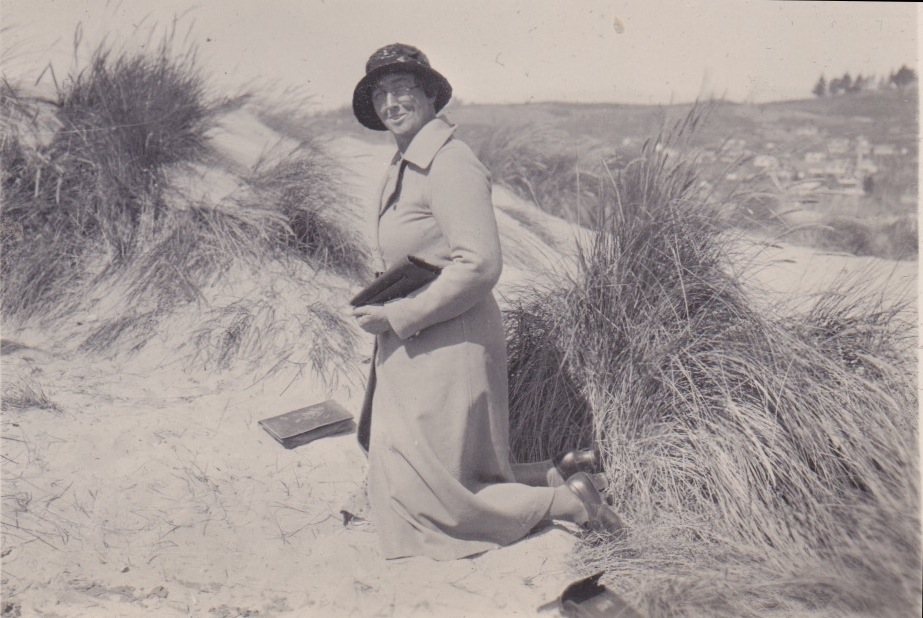 Tahunanui Beach 1933Lemuel Lyes Collection