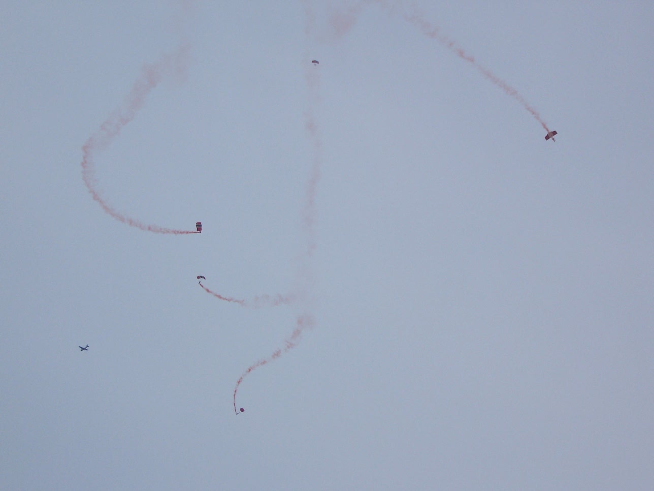Red Devils display over Portsmouth 2009 © Lemuel Lyes